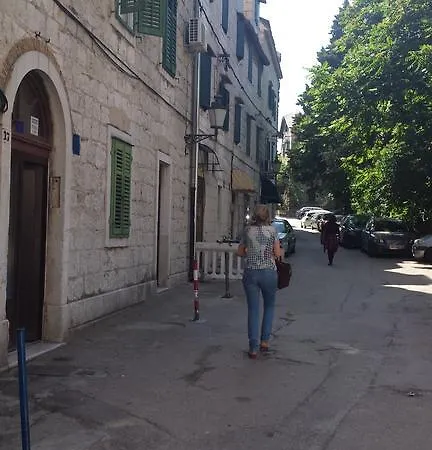 Old Town Twins Apartament Split